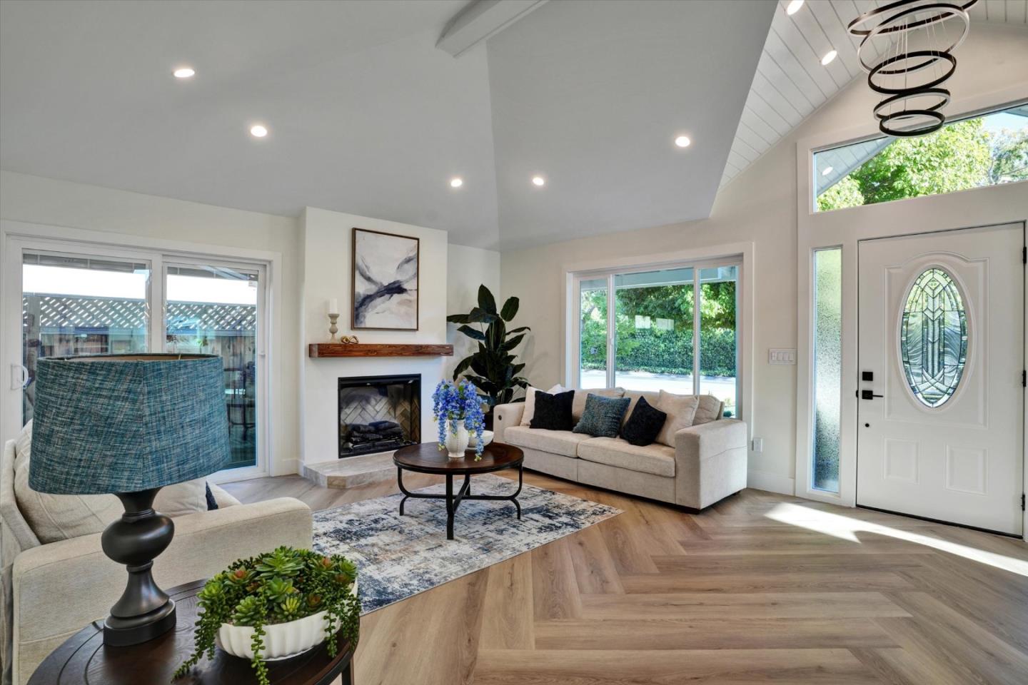 2233 W Hedding ST, SanJose, CA 95128, Photo 6