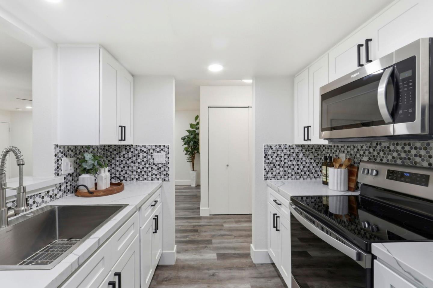 Photo #18: ML82050874 Listing: Photo #18