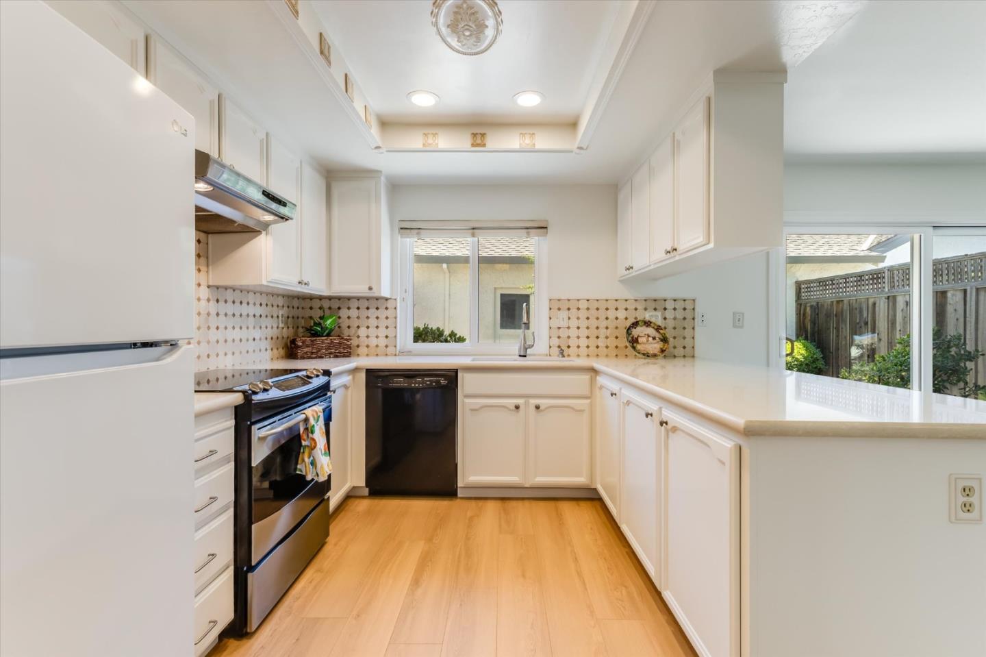 Photo #7: ML82050877 Listing: Photo #7