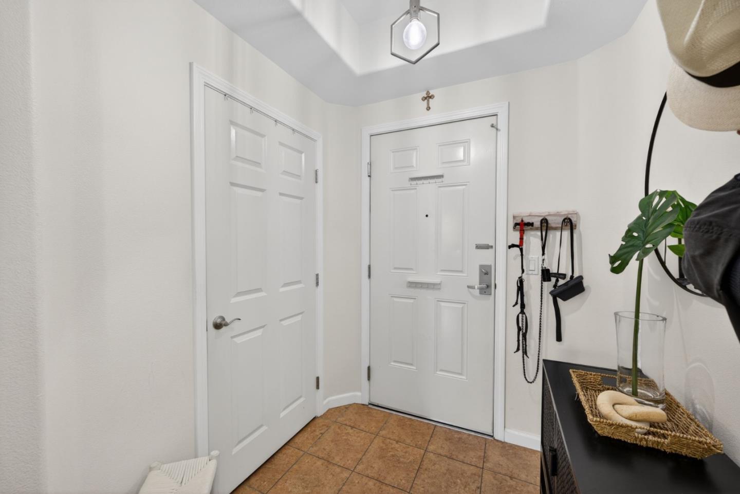 Photo #4: ML82050958 Listing: Photo #4