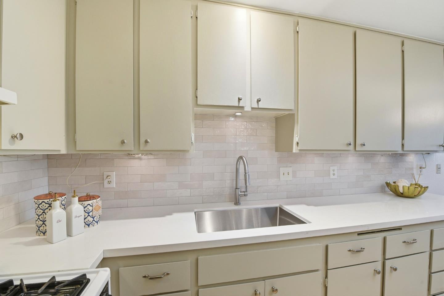 Photo #14: ML82050992 Listing: Photo #14