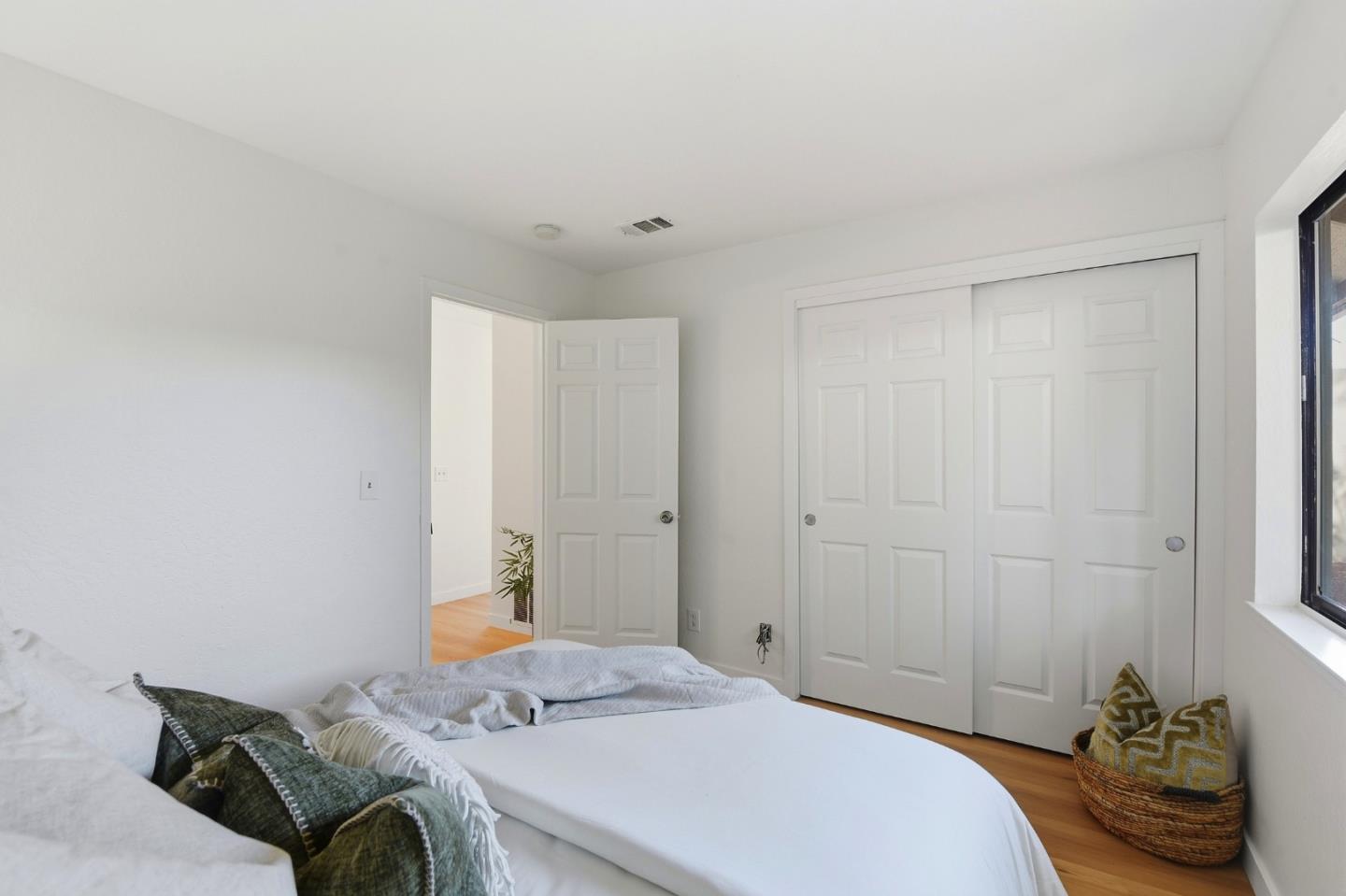 Photo #28: ML82050992 Listing: Photo #28