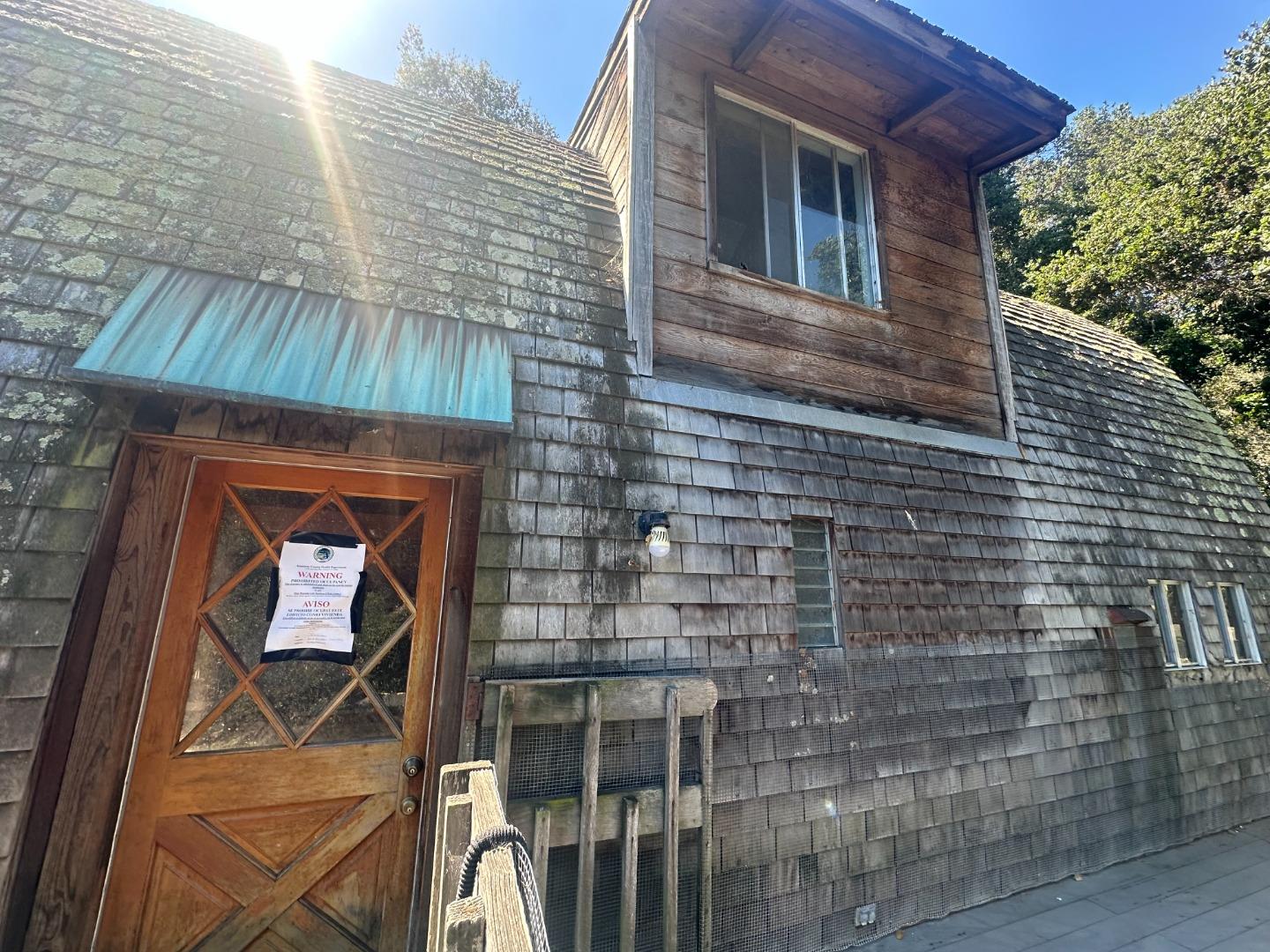 Front Image Thumbnail for ML82051044