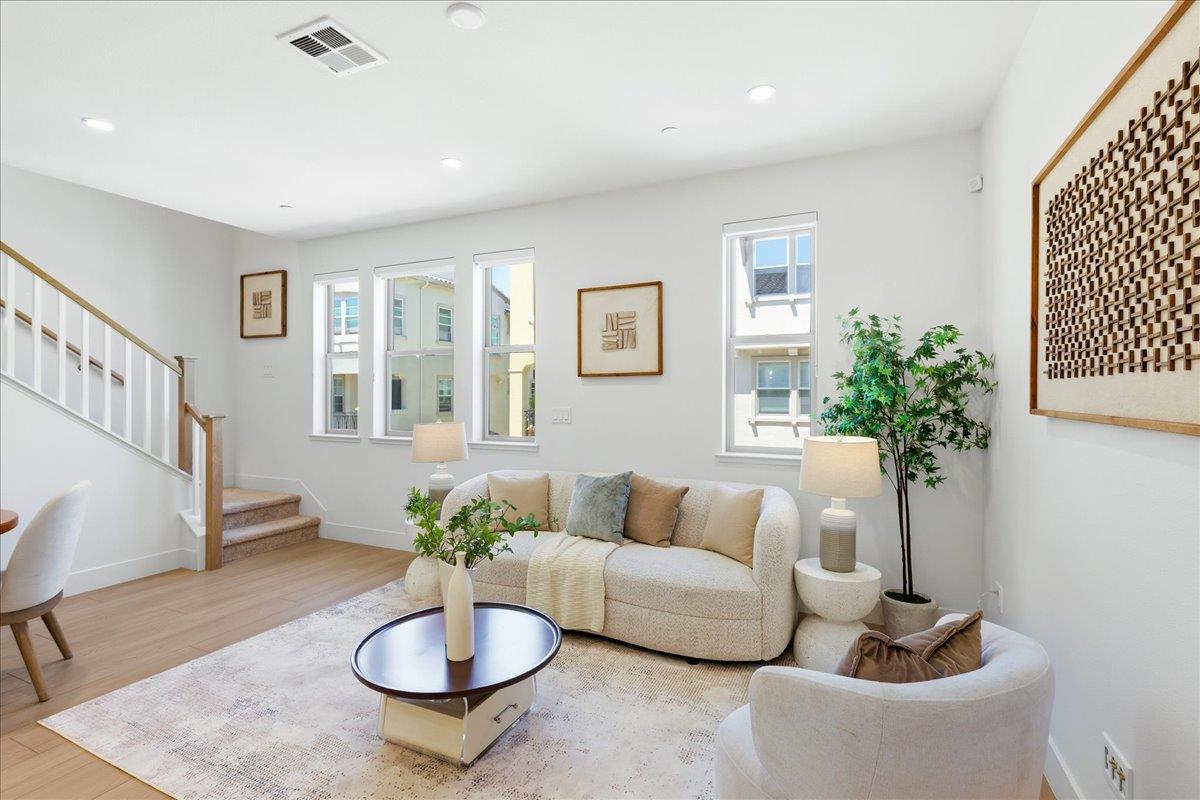 Photo #8: ML82051093 Listing: Photo #8