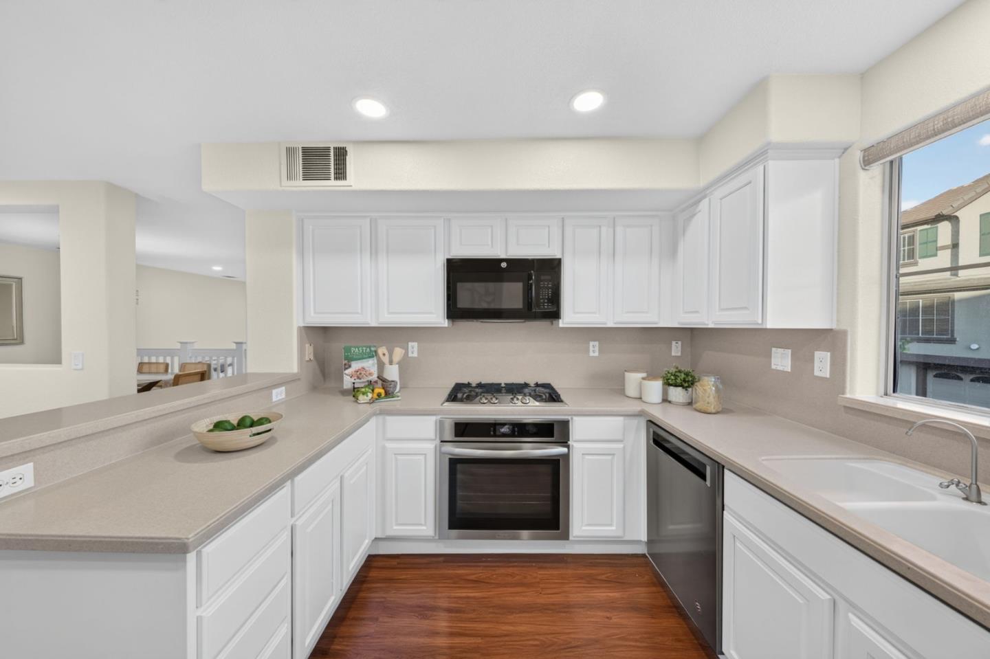 Photo #11: ML82051135 Listing: Photo #11