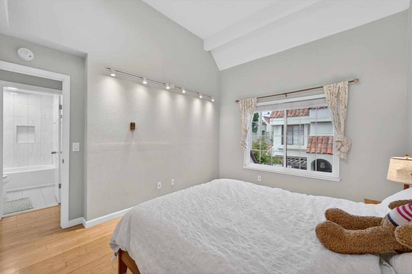 Photo #20: ML82051148 Listing: Photo #20