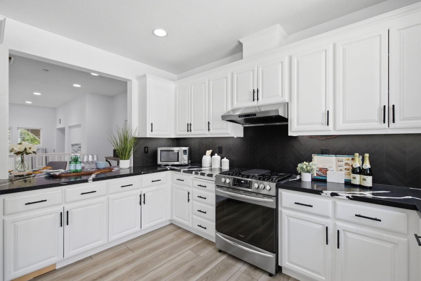 Photo #13: ML82051168 Listing: Photo #13