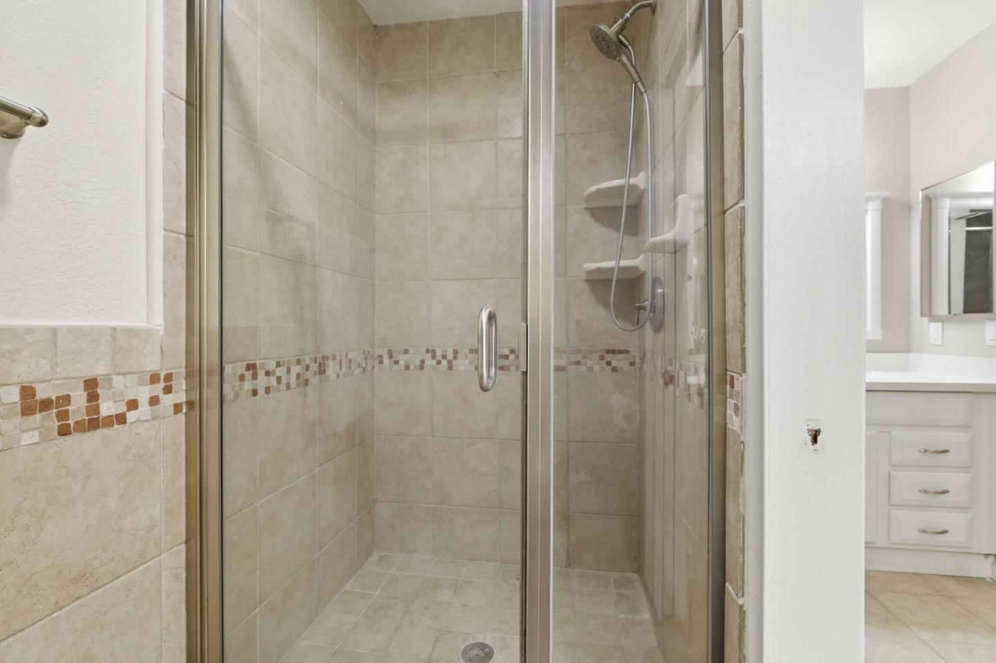 Photo #24: ML82051170 Listing: Photo #24
