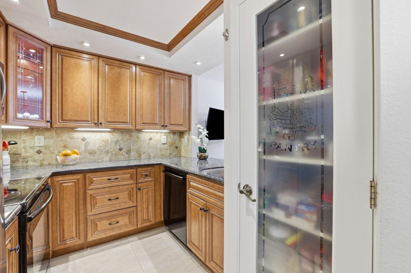 Photo #8: ML82051172 Listing: Photo #8