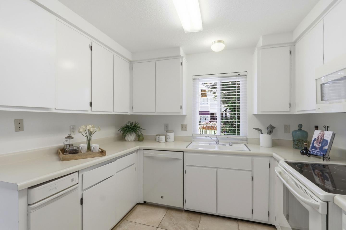 Photo #10: ML82051185 Listing: Photo #10