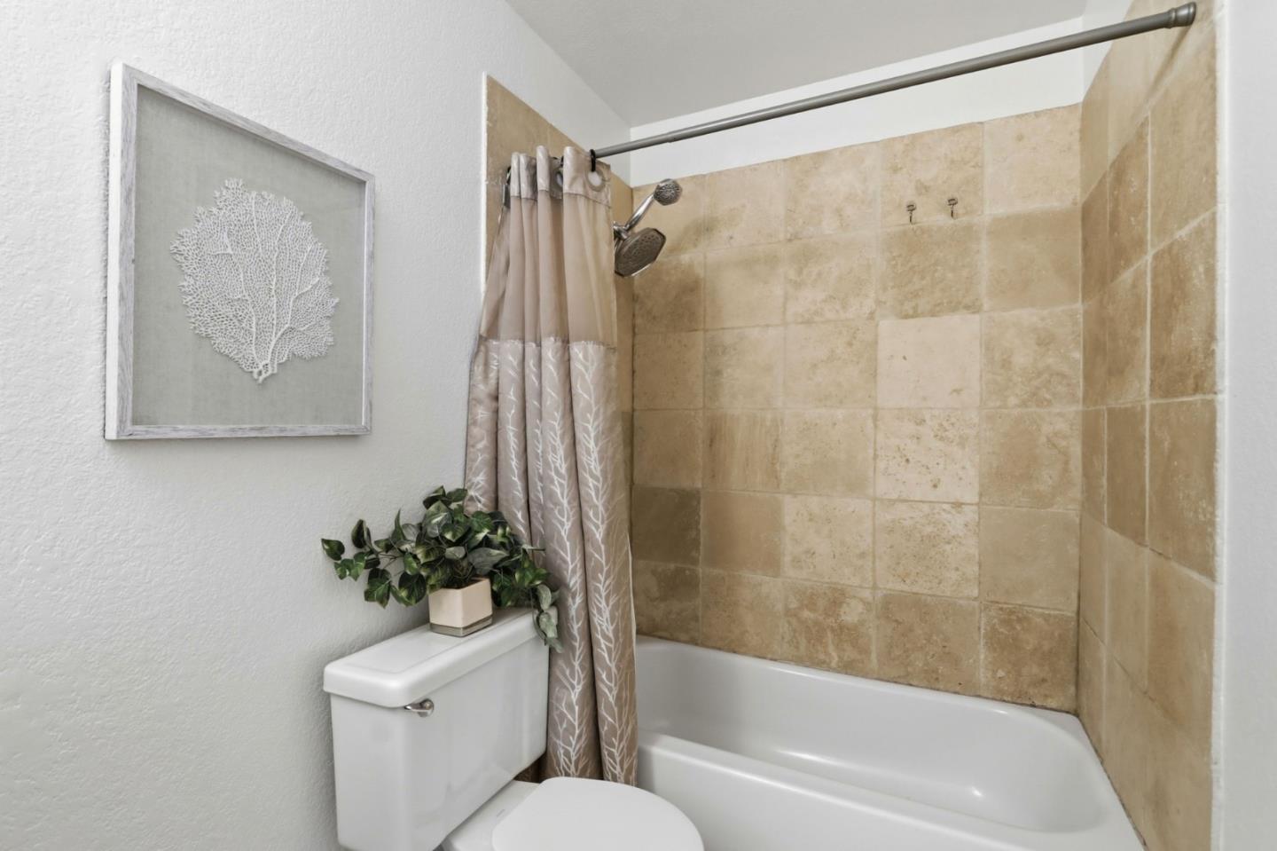 Photo #18: ML82051185 Listing: Photo #18