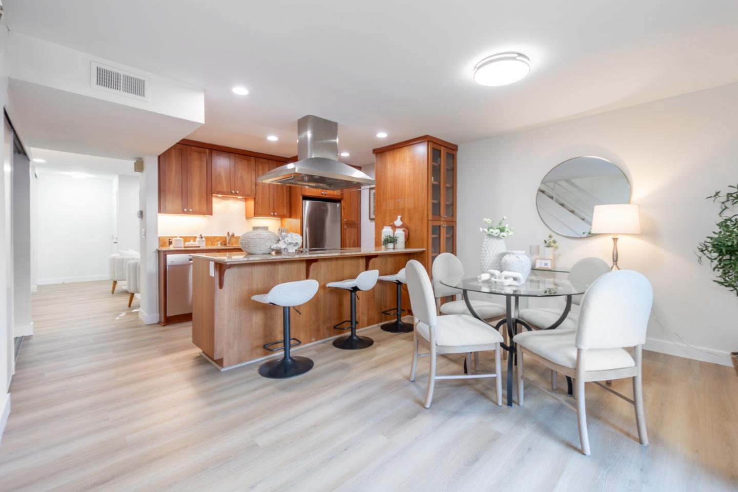 Photo #15: ML82051206 Listing: Photo #15