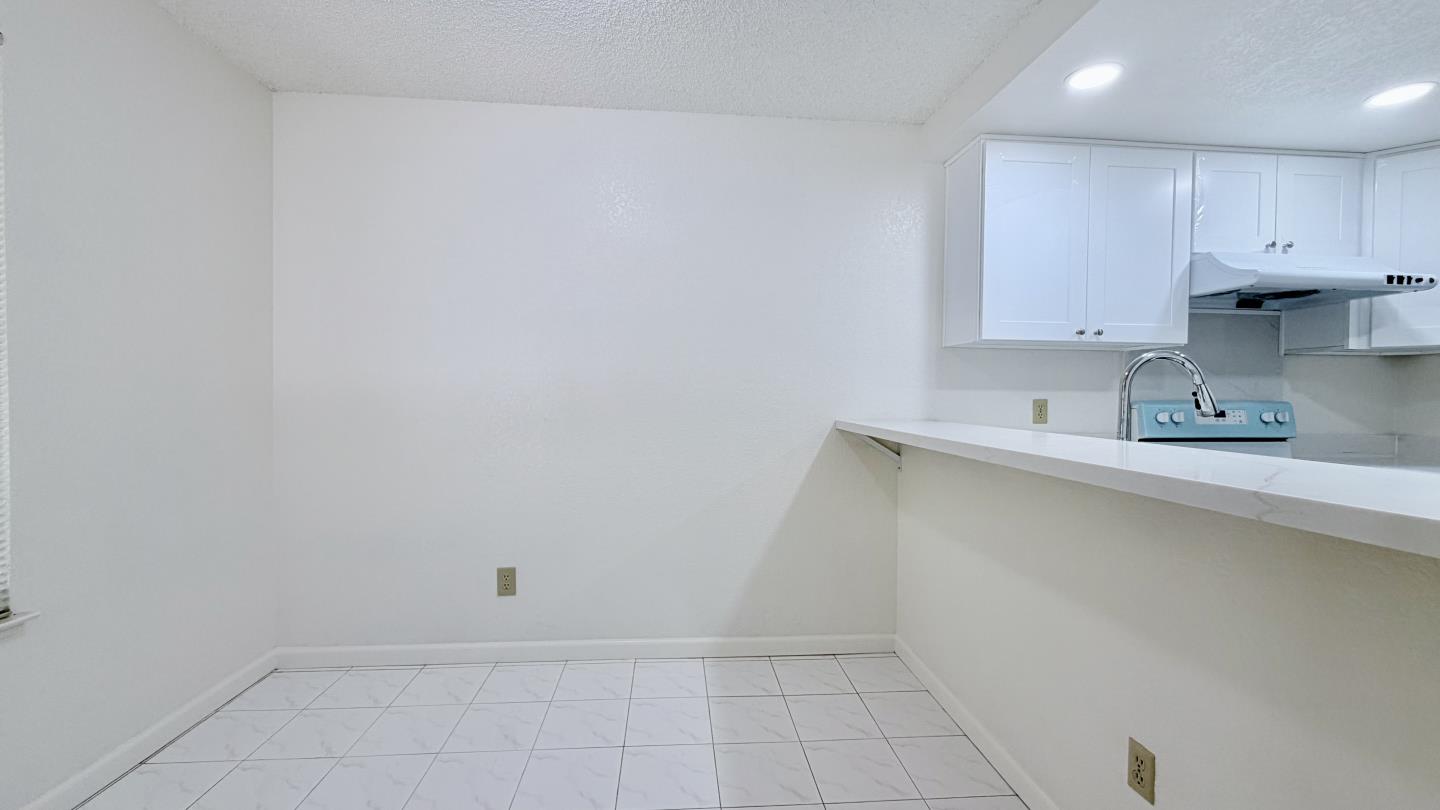 Photo #5: ML82051265 Listing: Photo #5