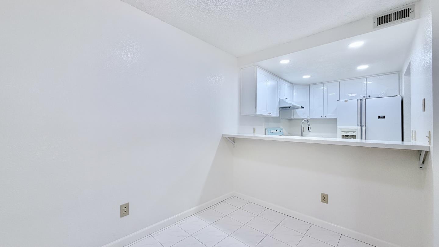 Photo #8: ML82051265 Listing: Photo #8