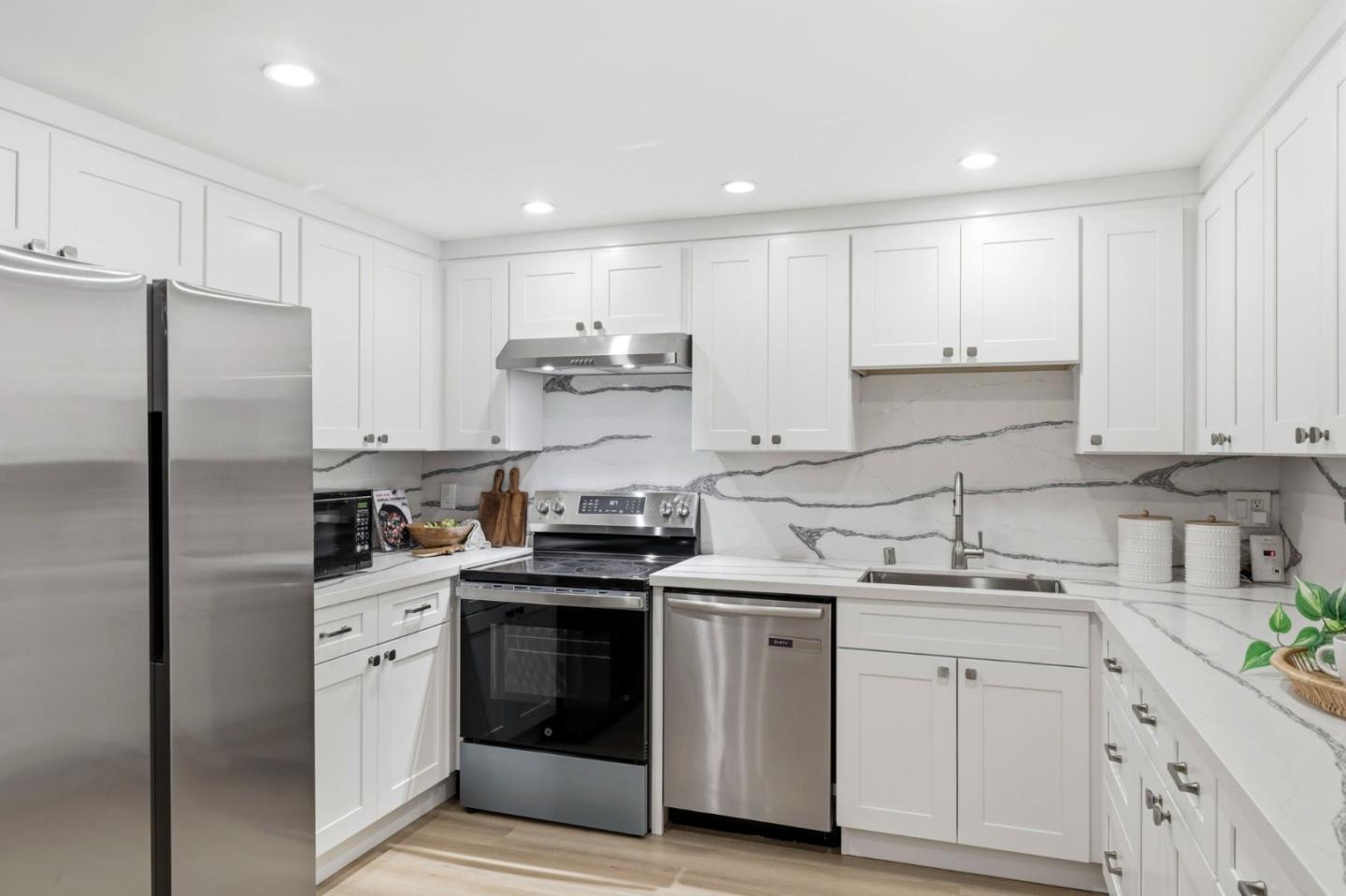 Photo #11: ML82051305 Listing: Photo #11