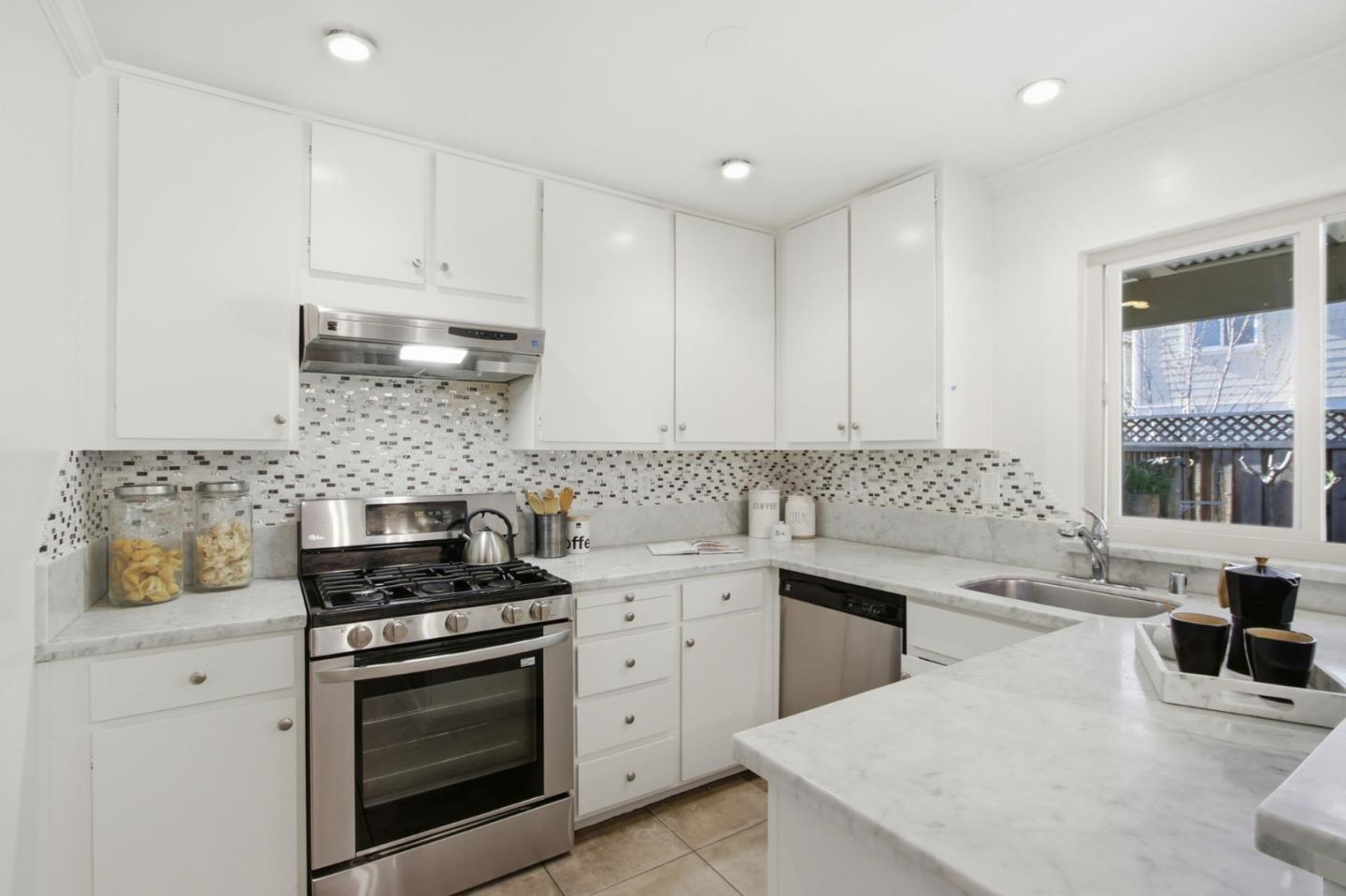 Photo #15: ML82051337 Listing: Photo #15