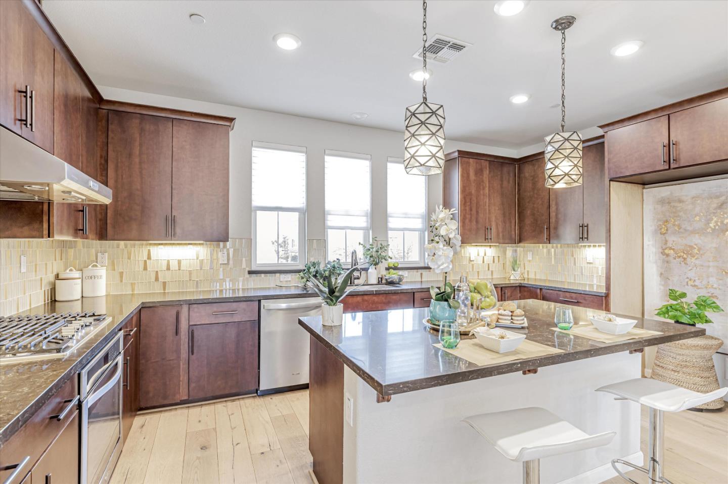 Photo #11: ML82051338 Listing: Photo #11