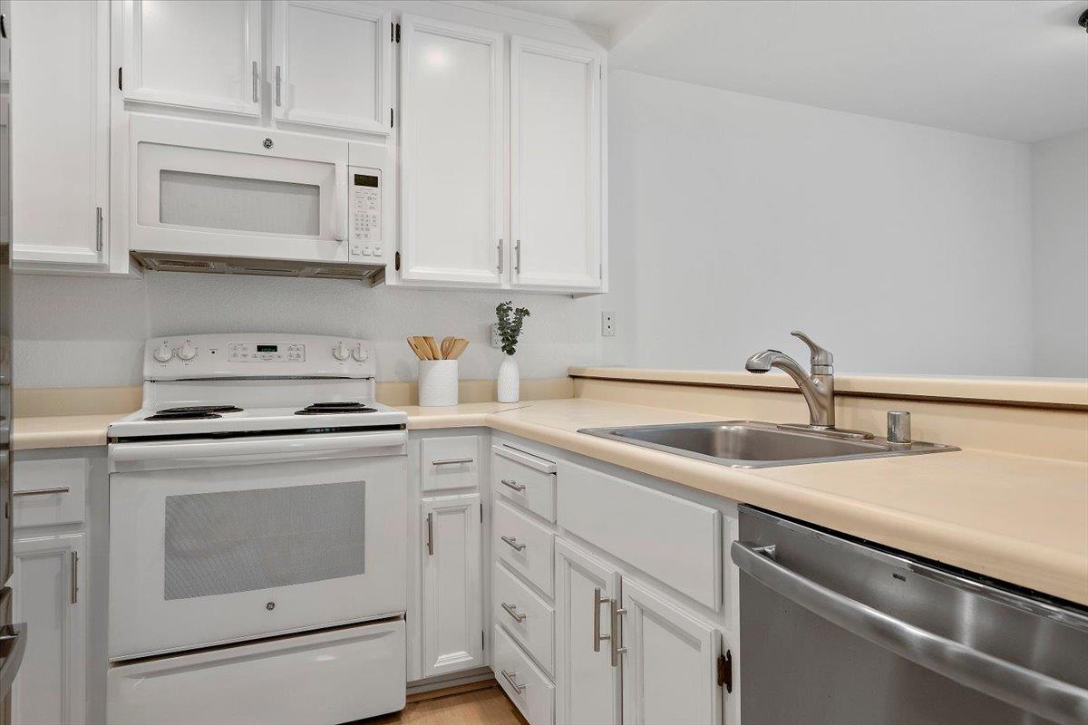 Photo #12: ML82051376 Listing: Photo #12