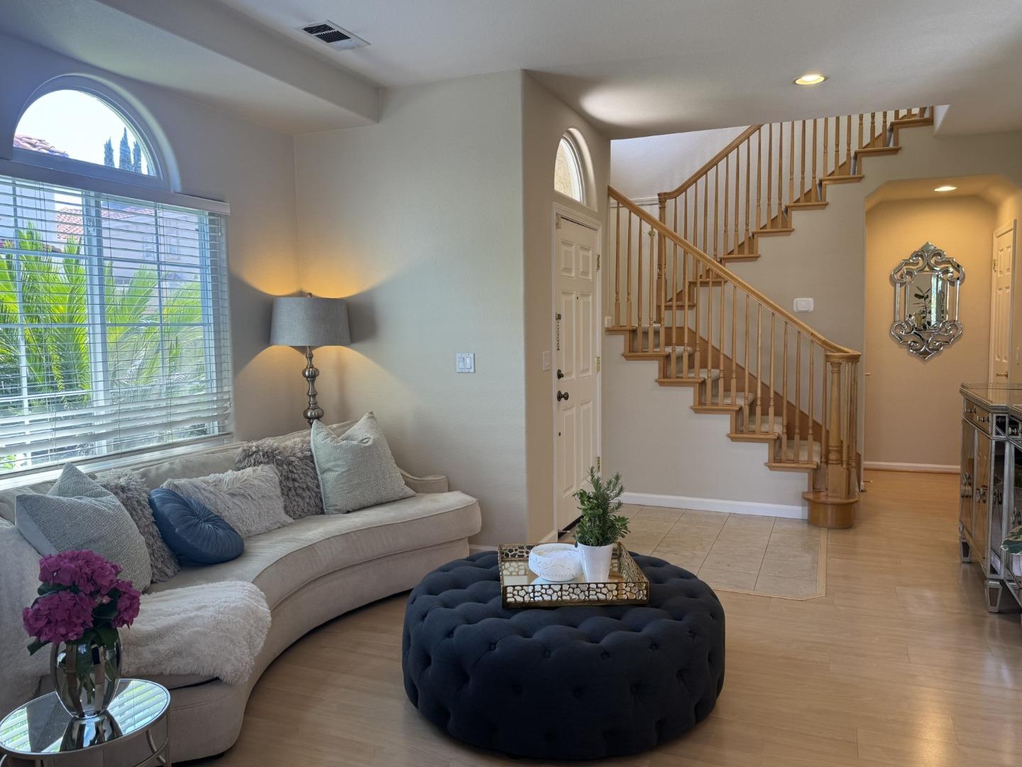 1745 Cambria CT, SanJose, CA 95124, Photo 6