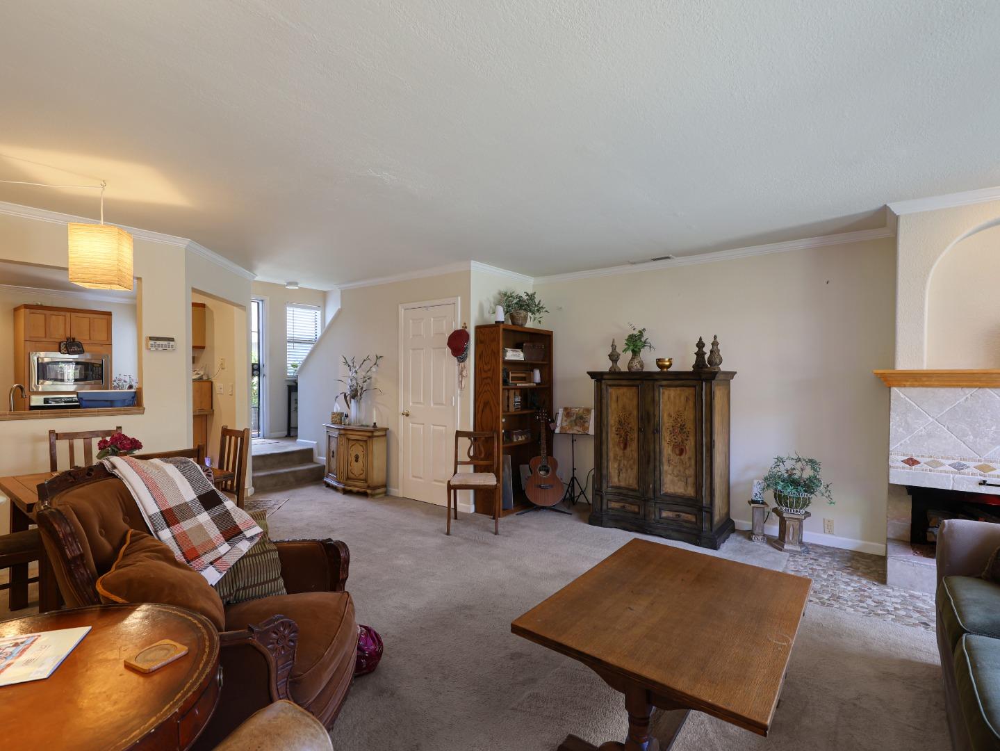 Photo #11: ML82051381 Listing: Photo #11