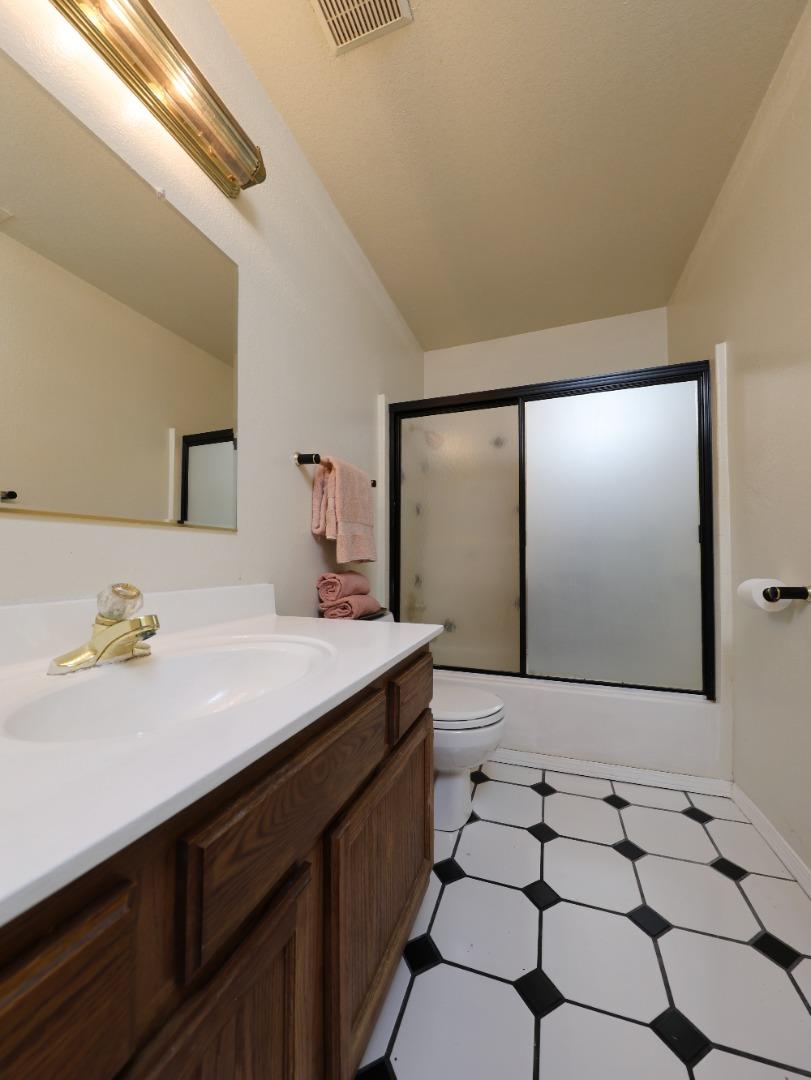 Photo #15: ML82051381 Listing: Photo #15