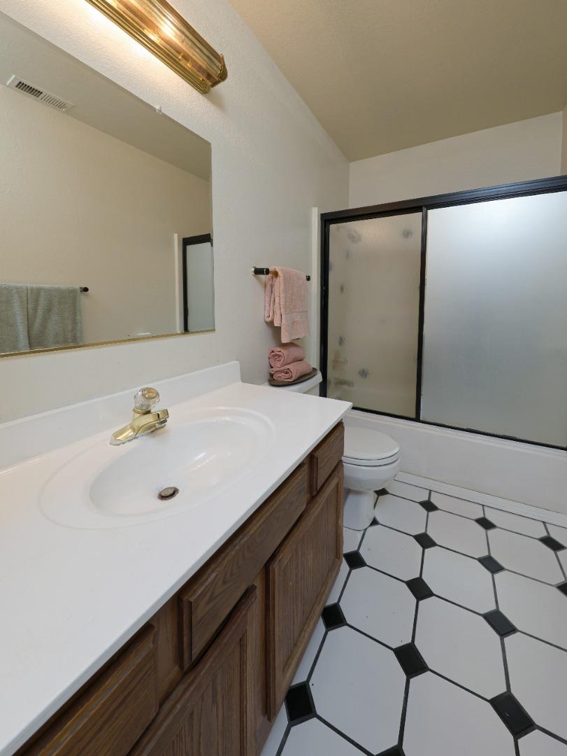 Photo #17: ML82051381 Listing: Photo #17
