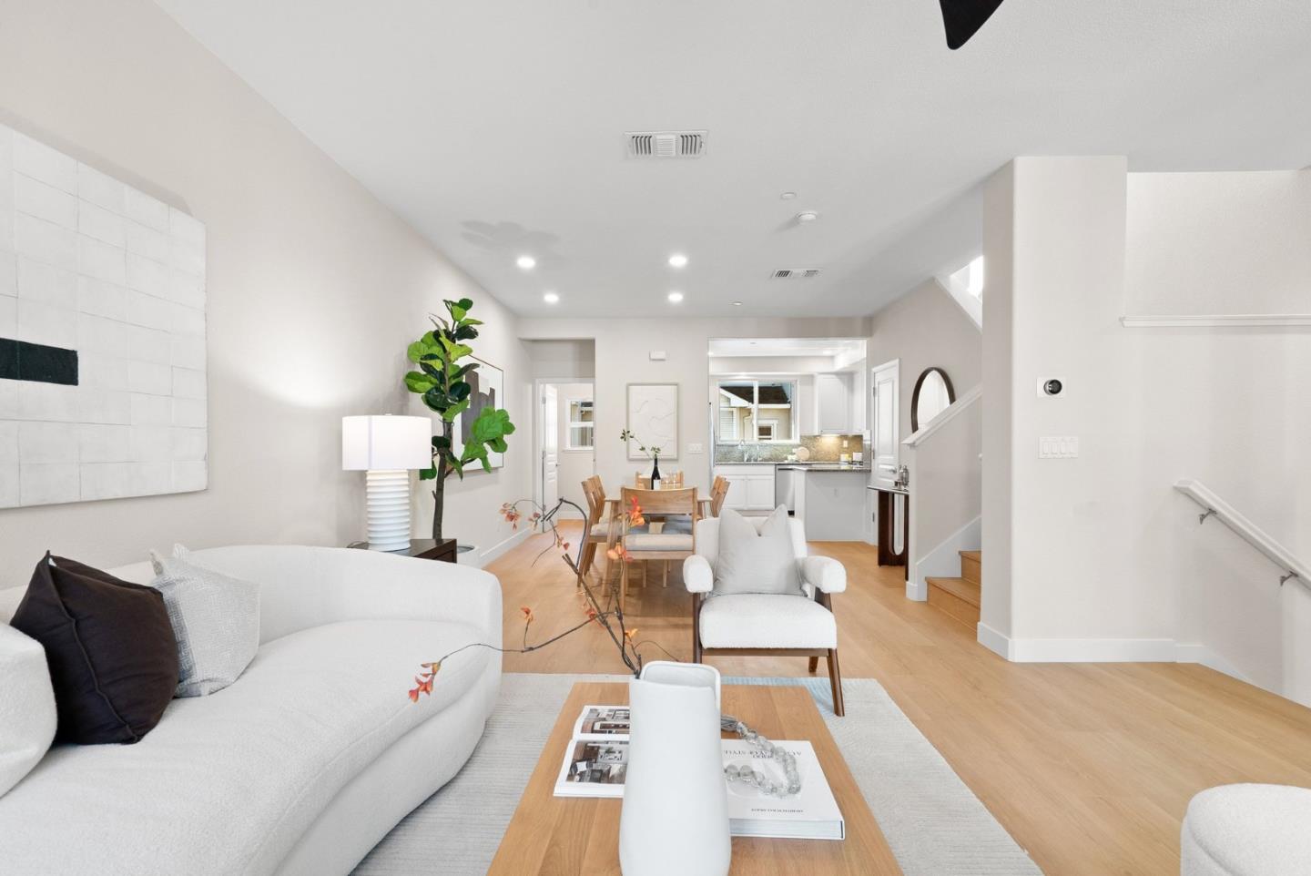 Photo #8: ML82051396 Listing: Photo #8