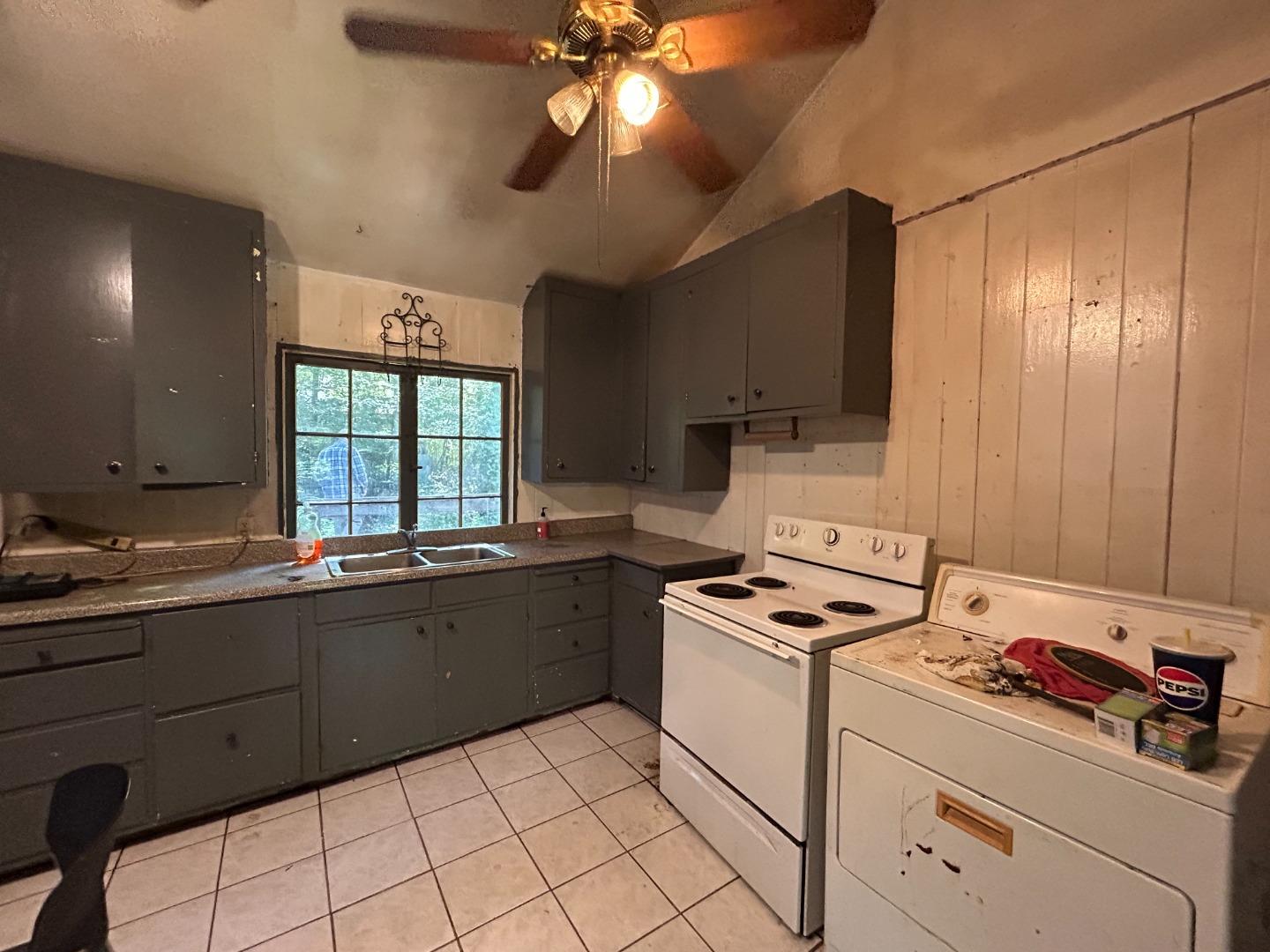 12715 Irwin WAY, BoulderCreek, CA 95006, Photo 3