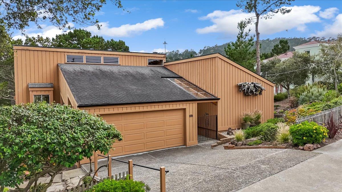 Front Image Thumbnail for ML82051520