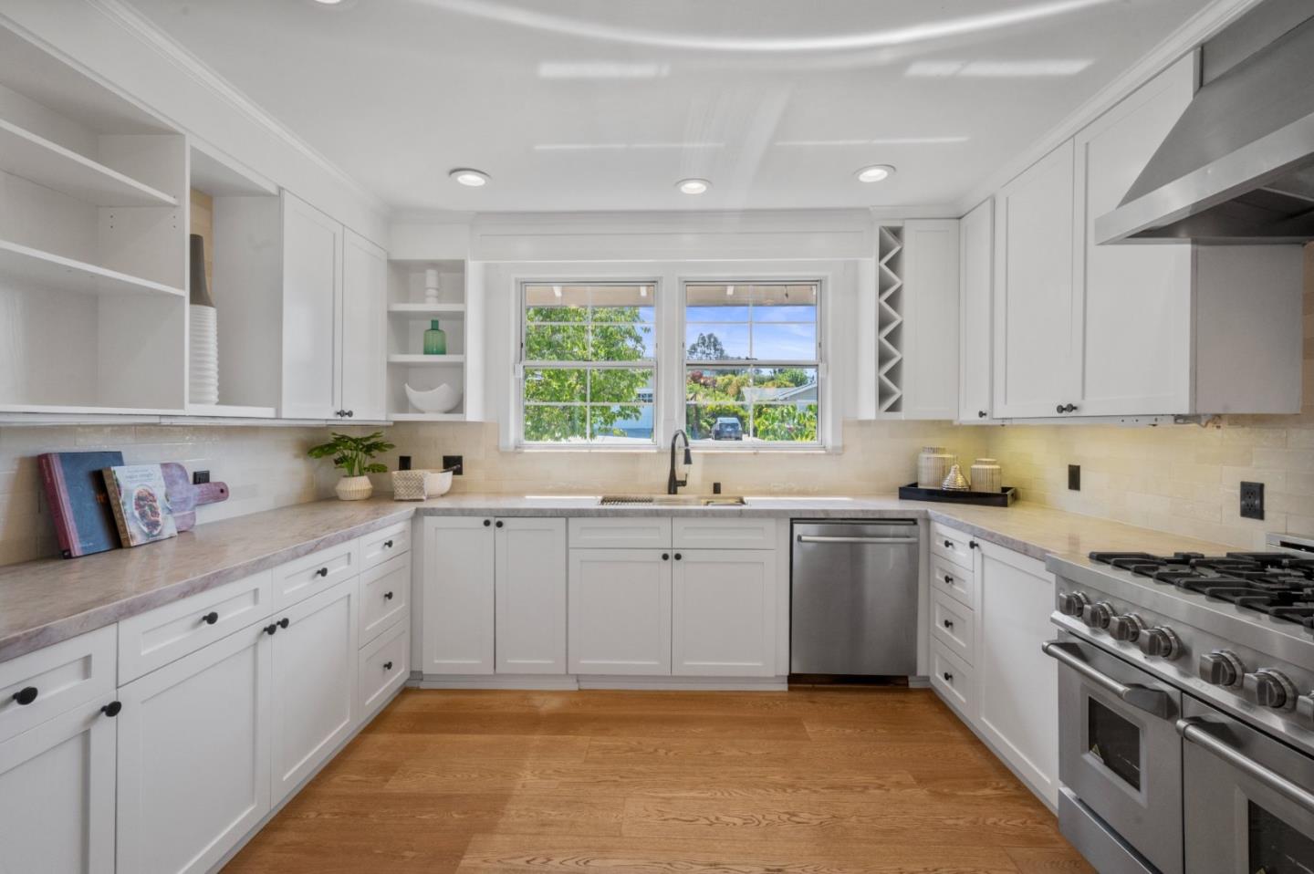 2550 HAYWARD DR, BURLINGAME, CA 94010  Photo 17
