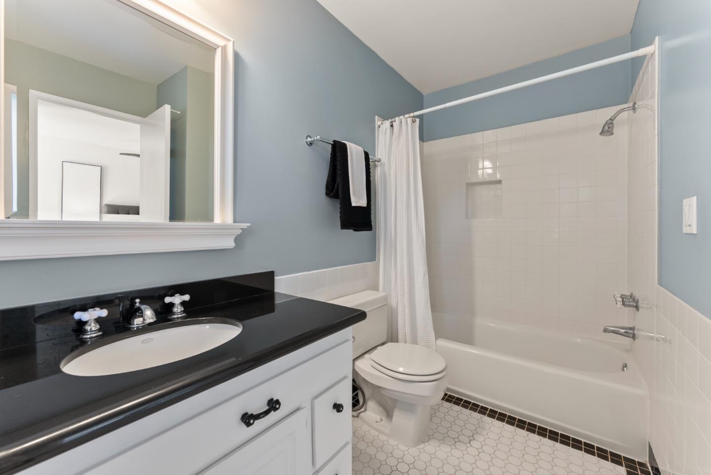 Photo #17: ML82051619 Listing: Photo #17