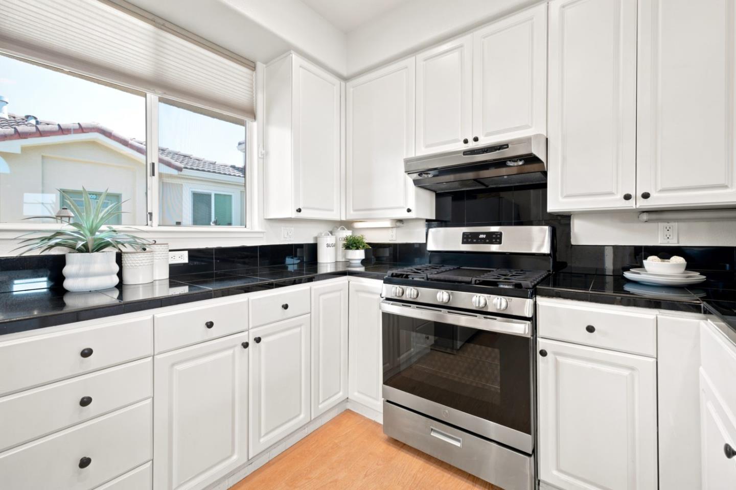 Photo #16: ML82051659 Listing: Photo #16