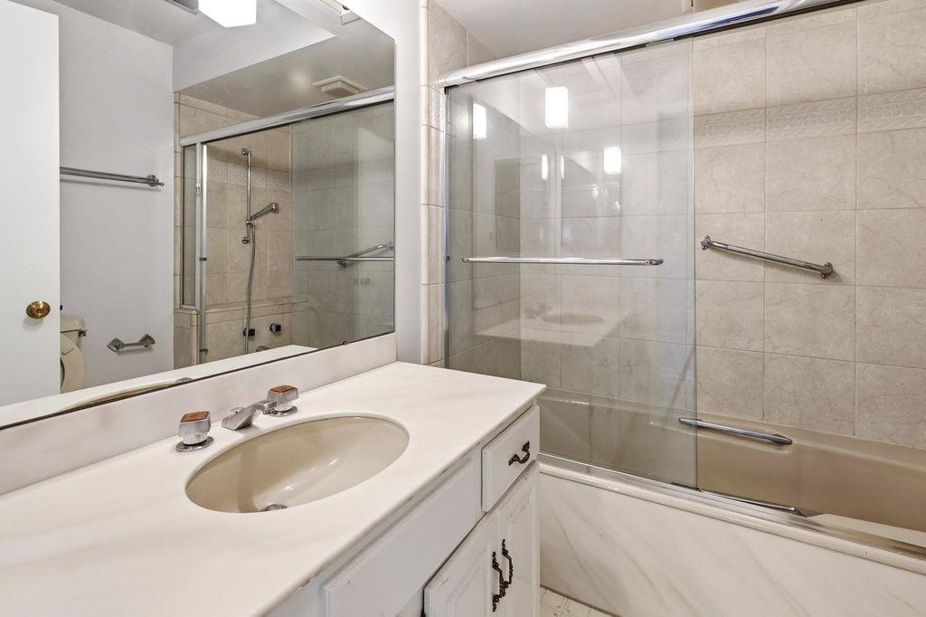 174 Kern ST 31, Salinas, CA 93905, Photo 7