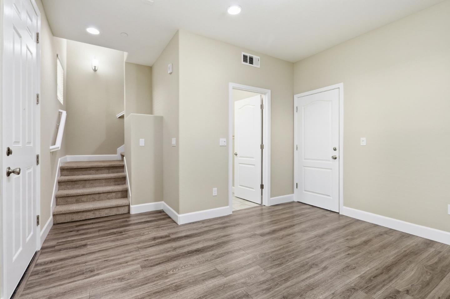 Photo #4: ML82051780 Listing: Photo #4