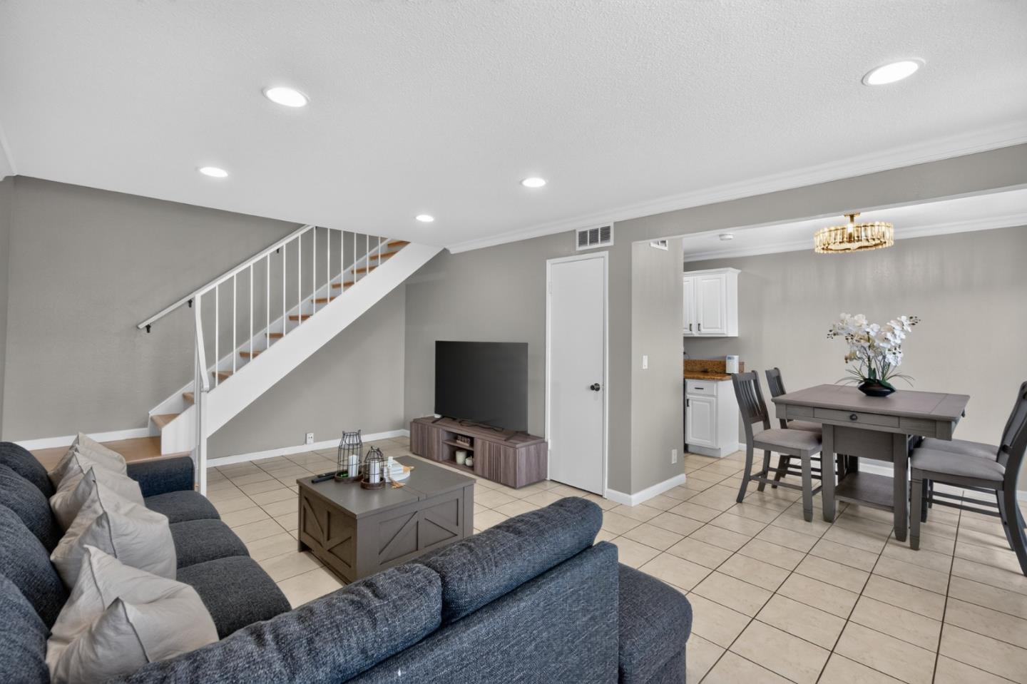 Photo #3: ML82051863 Listing: Photo #3