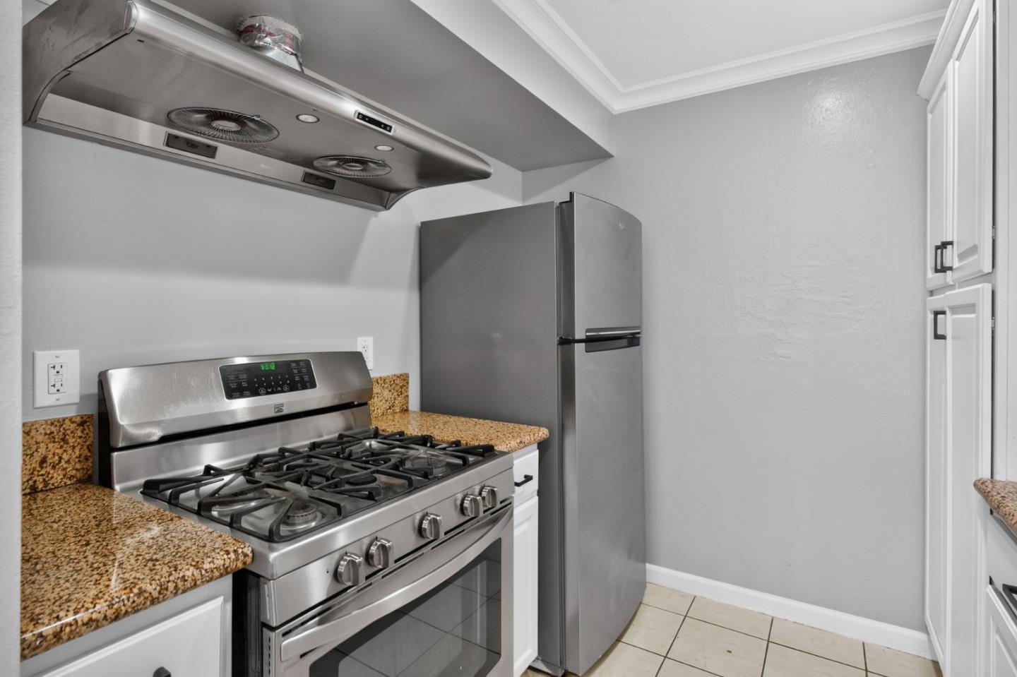 Photo #5: ML82051863 Listing: Photo #5