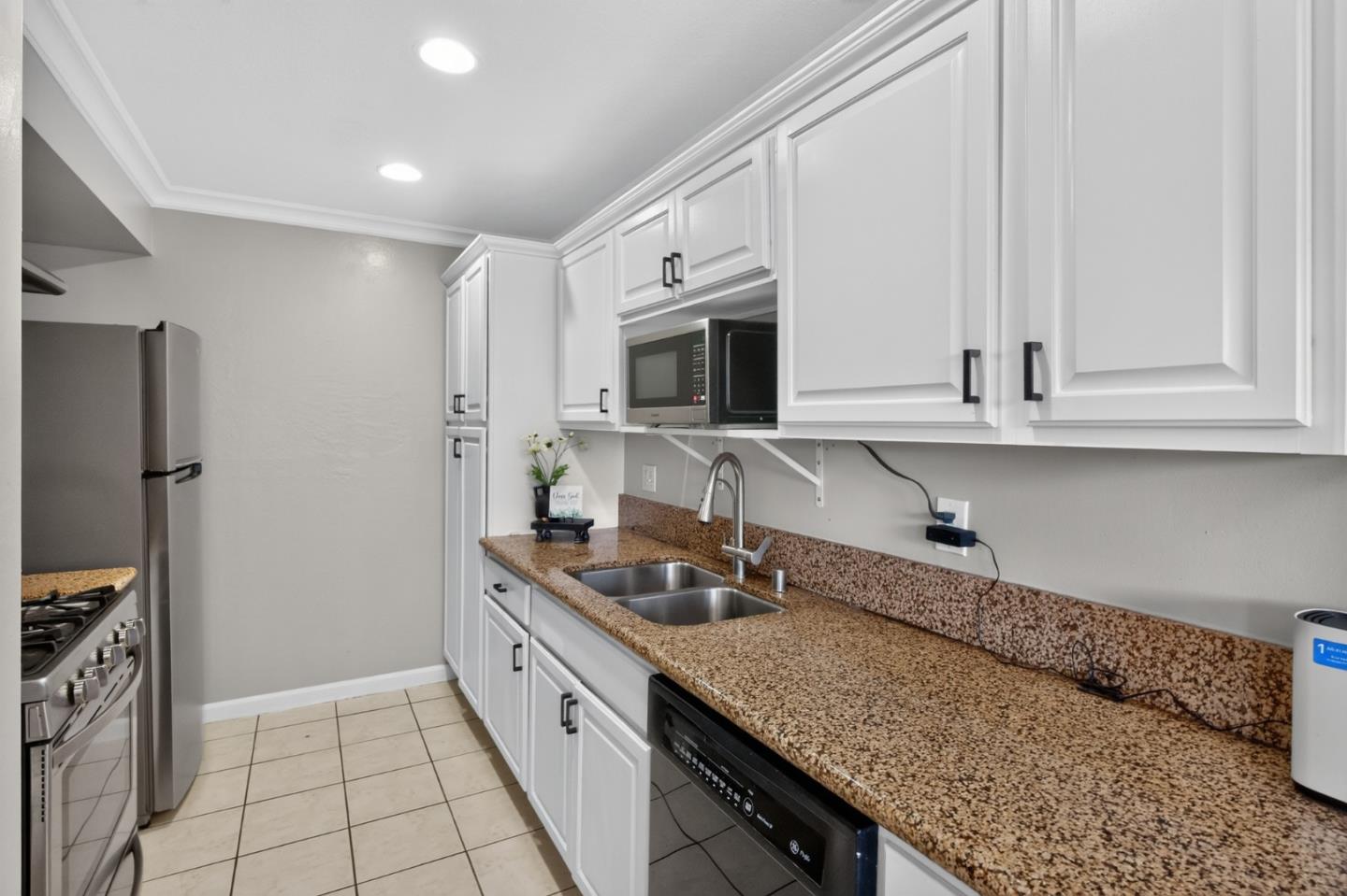 Photo #6: ML82051863 Listing: Photo #6