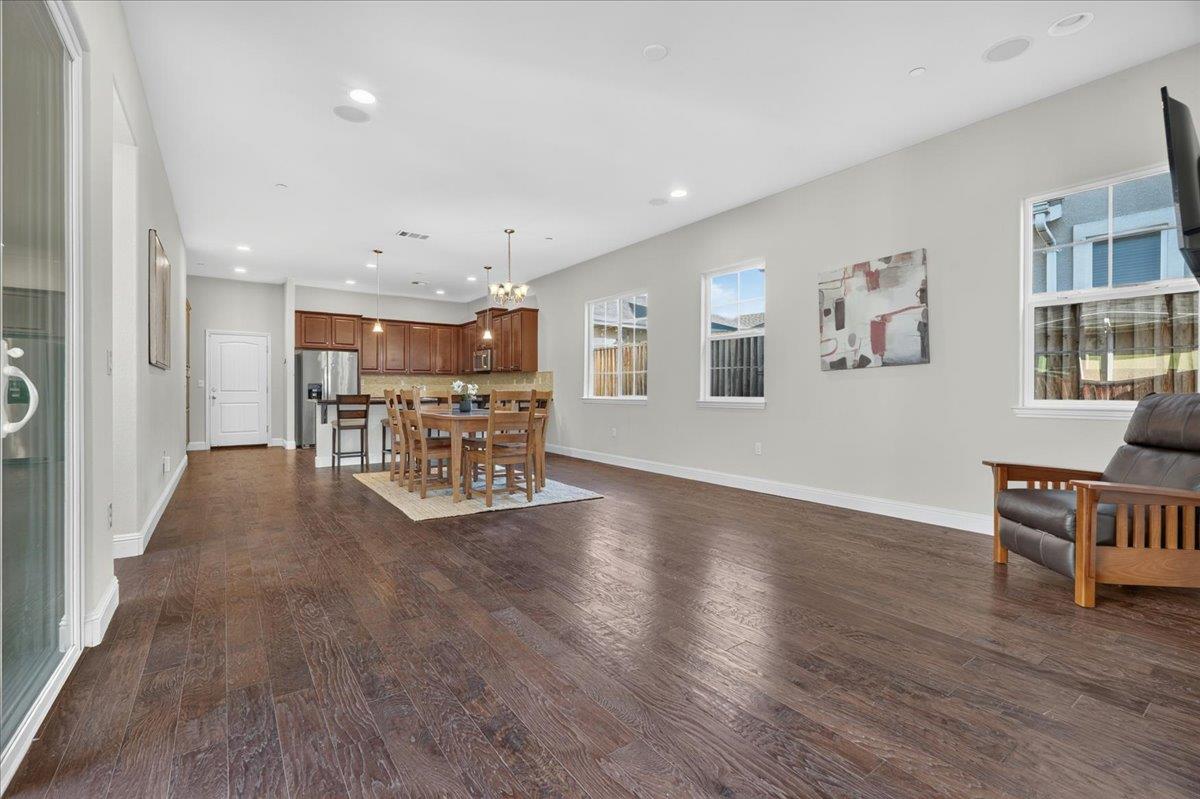 18470 Mcclellan Cir, Monterey County, CA 93933 photo 12