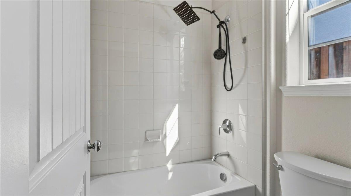 18470 Mcclellan Cir, Monterey County, CA 93933 photo 39