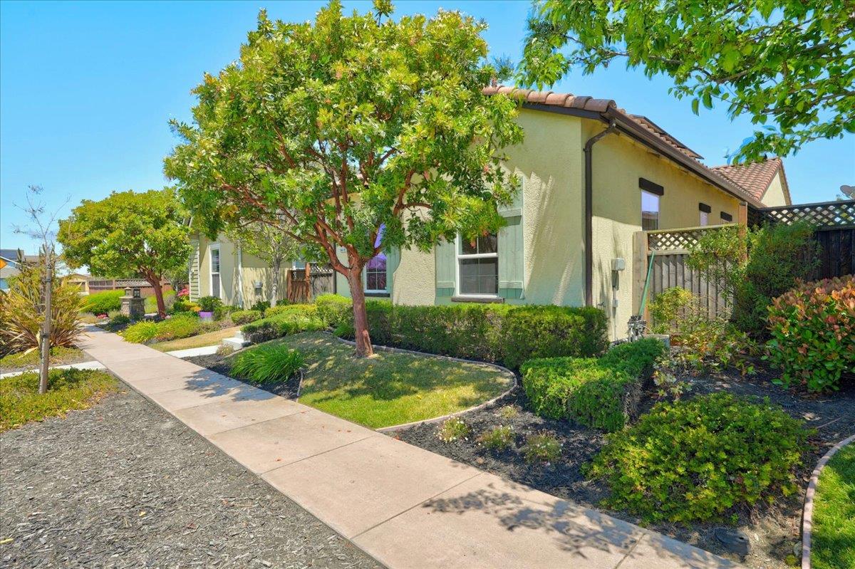 18470 Mcclellan Cir, Monterey County, CA 93933 photo 7
