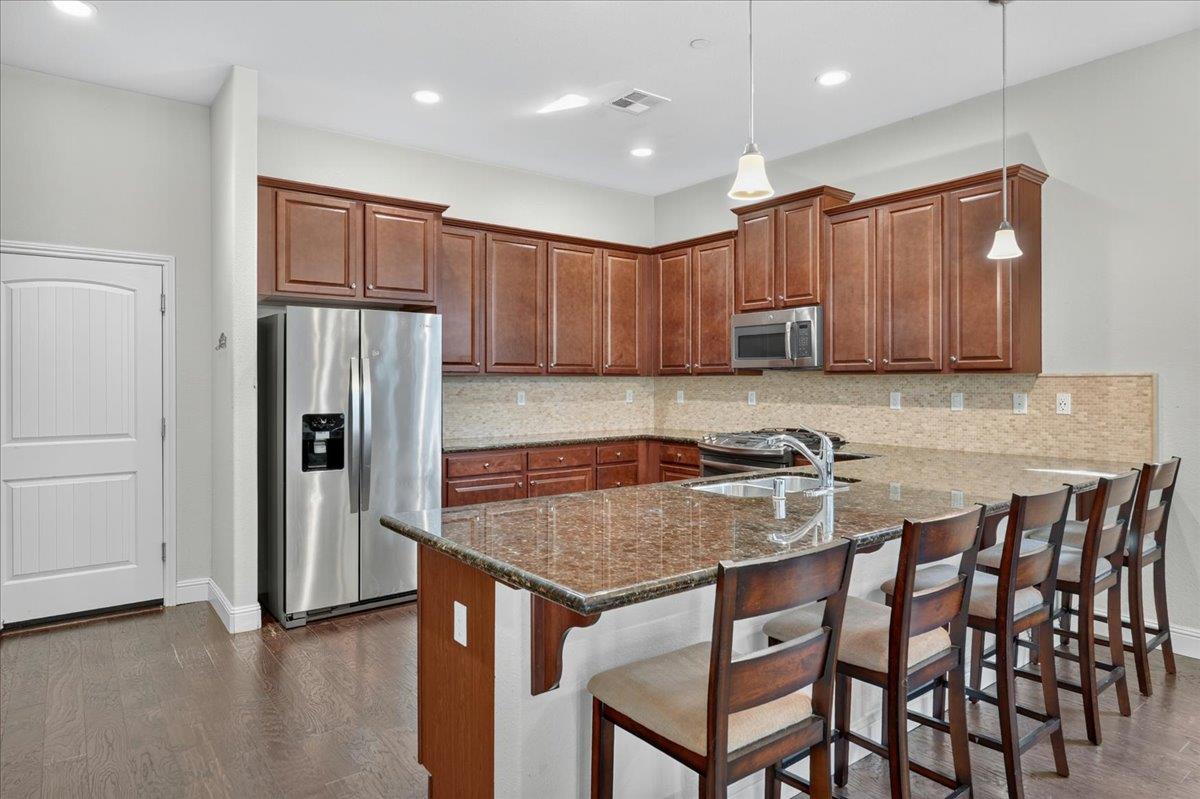 18470 Mcclellan Cir, Monterey County, CA 93933 photo 8
