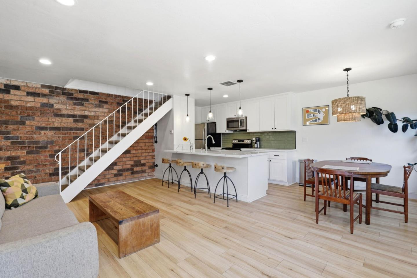 Photo #3: ML82051876 Listing: Photo #3