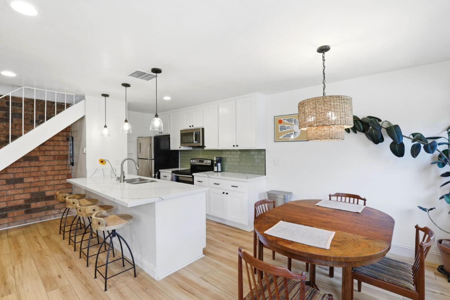 Photo #8: ML82051876 Listing: Photo #8