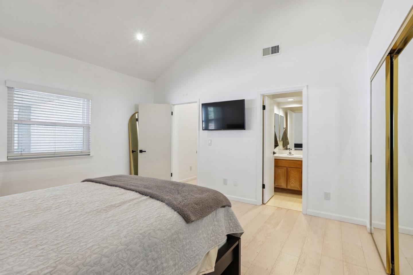 Photo #24: ML82051934 Listing: Photo #24