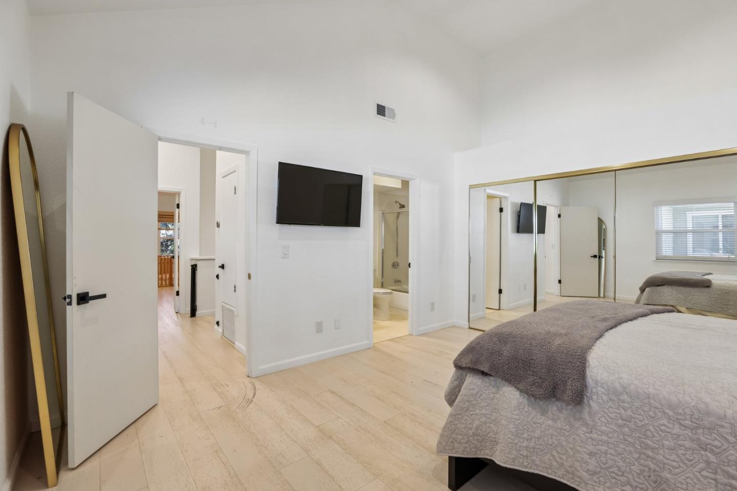 Photo #25: ML82051934 Listing: Photo #25