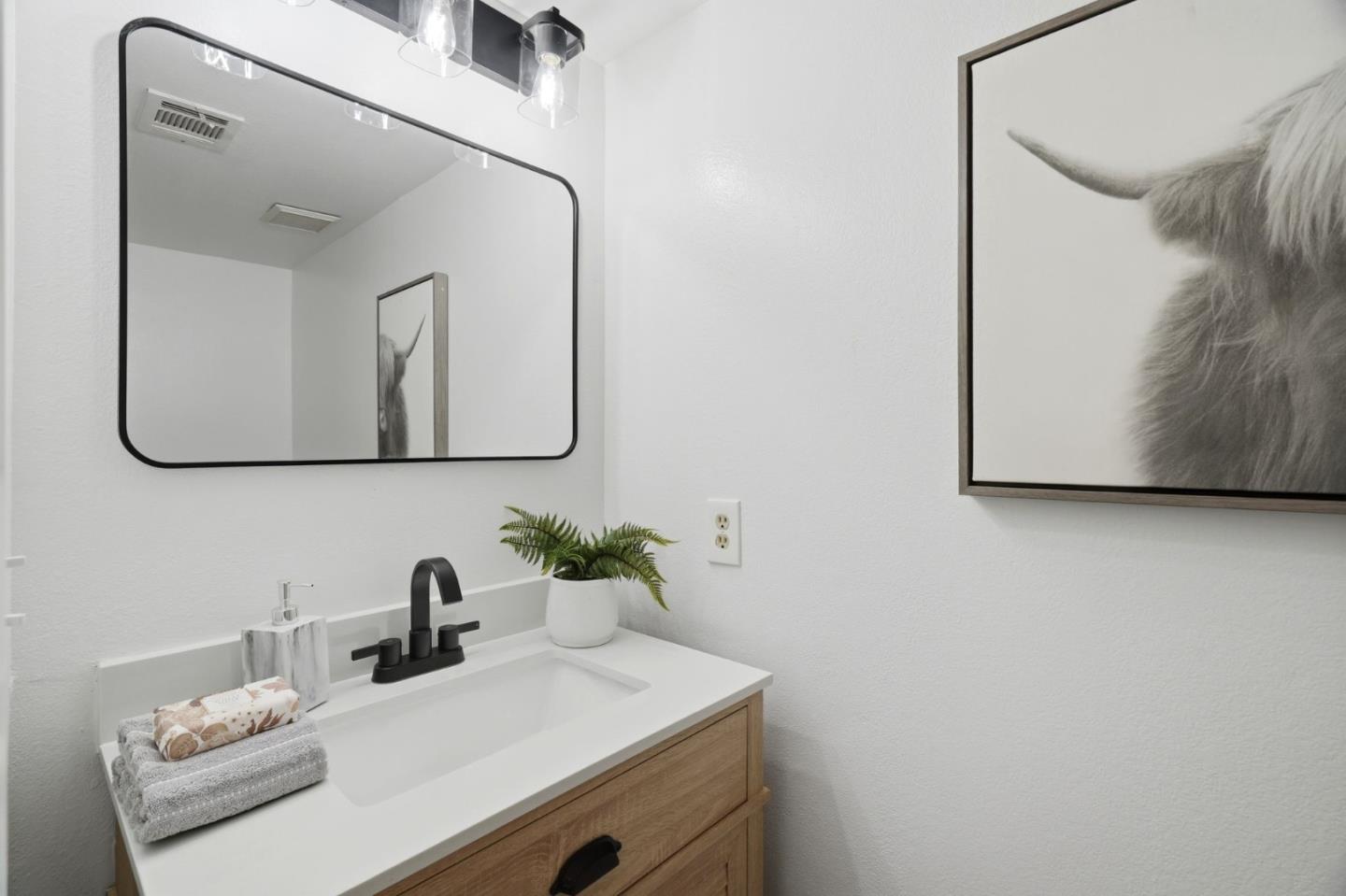 Photo #11: ML82051942 Listing: Photo #11