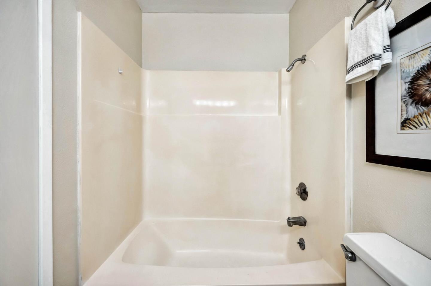 Photo #21: ML82051944 Listing: Photo #21