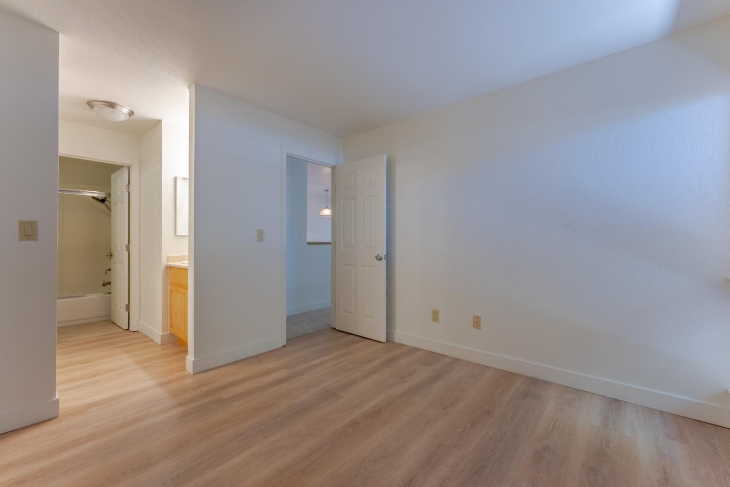 Photo #16: ML82052058 Listing: Photo #16