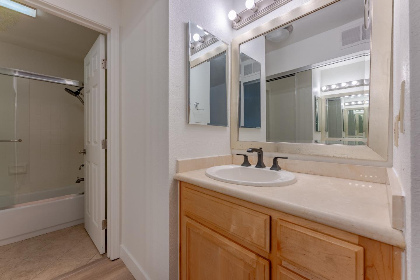 Photo #17: ML82052058 Listing: Photo #17