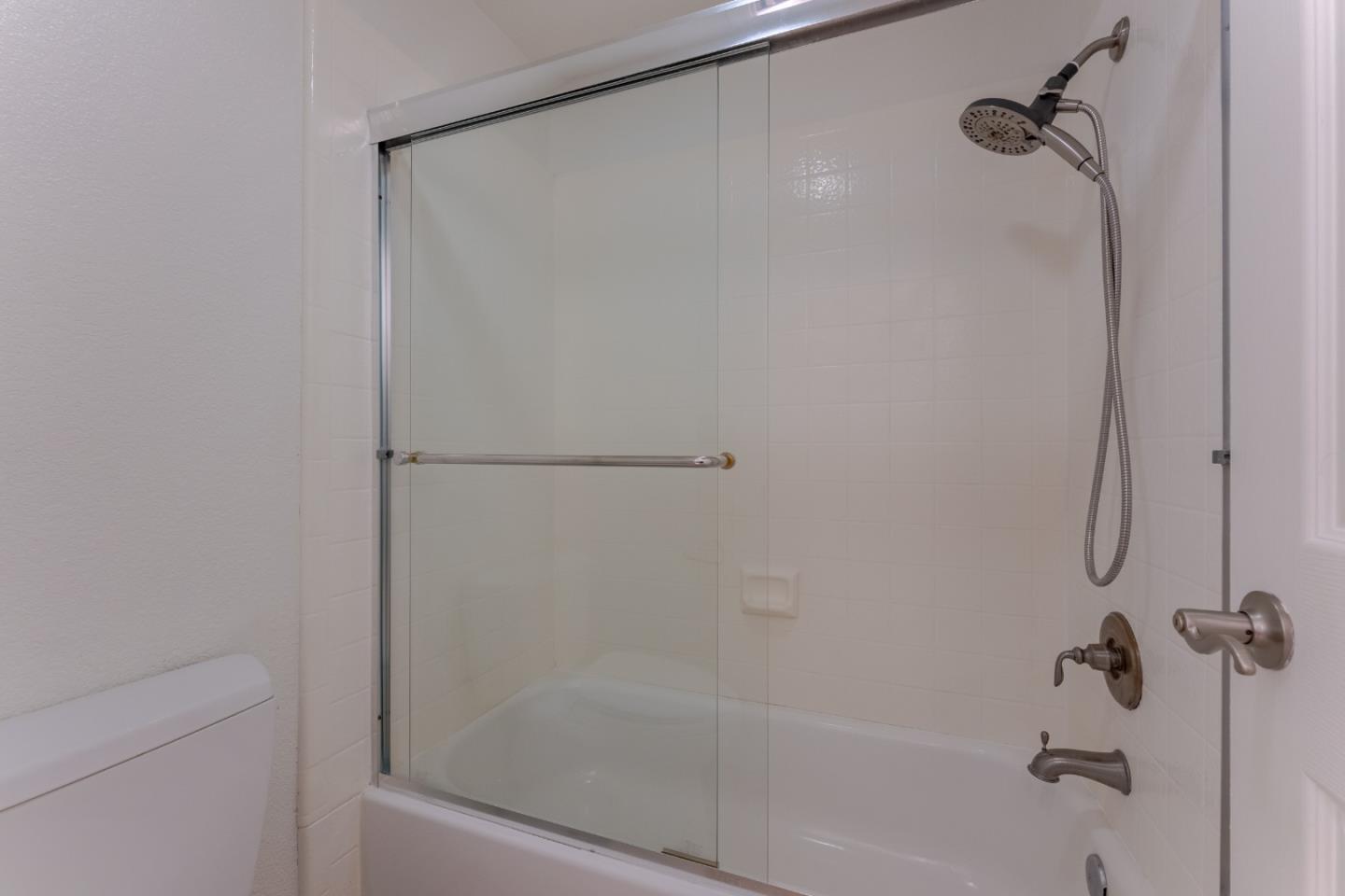 Photo #18: ML82052058 Listing: Photo #18